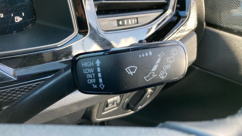 Volkswagen Polo 1.0 TSI Life 5dr Petrol Hatchback